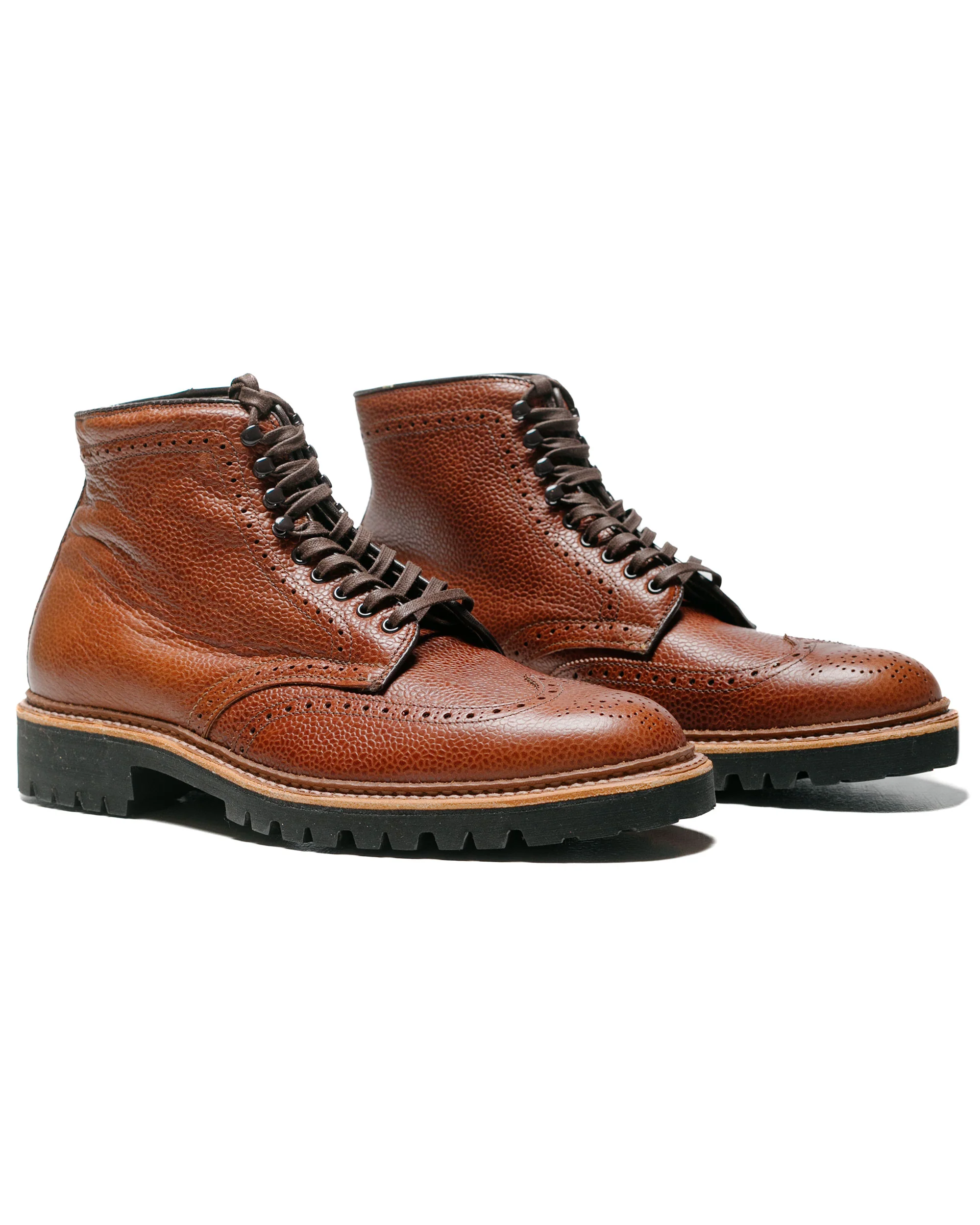 Alden Short Wing Boot Brown Scotch Grain With Lug Sole - Image 2