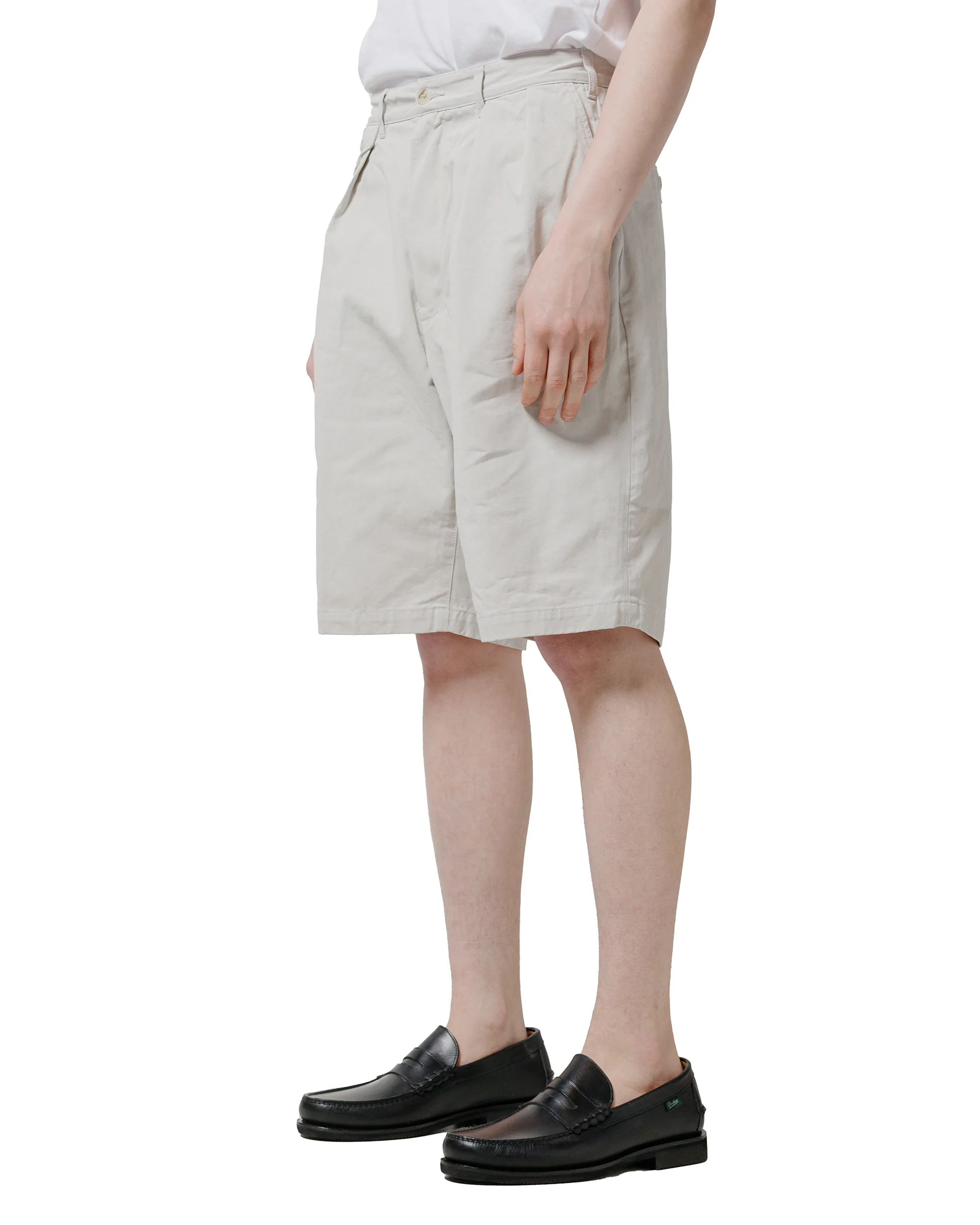 Beams Plus 2Pleats Shorts Twill Bio Washed Cement - Image 2