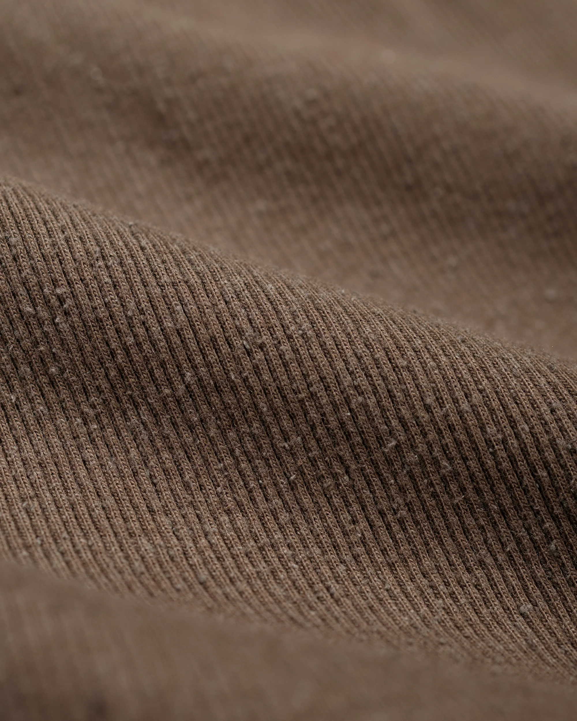 Old Joe V-Neck Silk Nep Ribed Tops Bark - Image 6