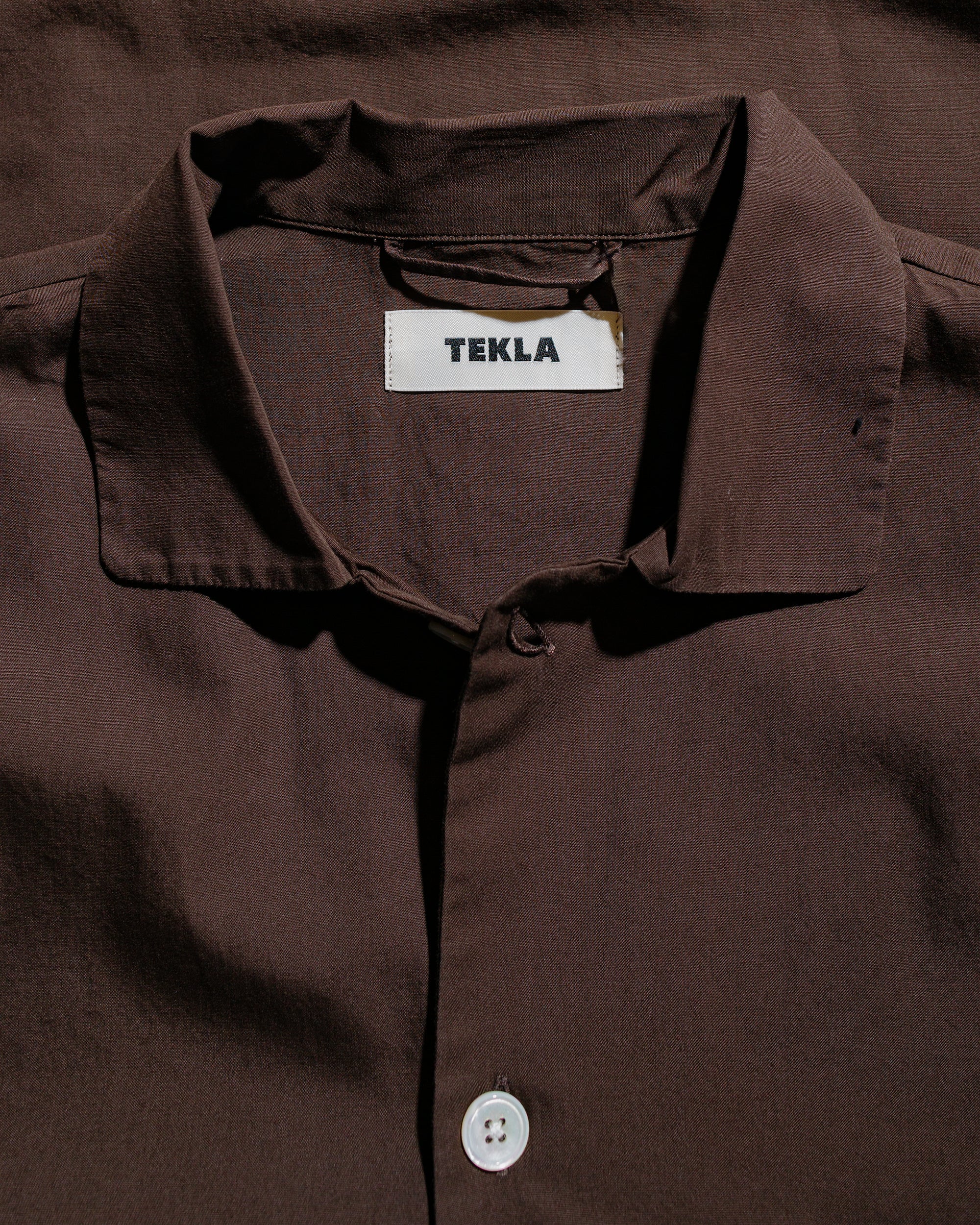 Tekla Poplin Pyjama Shirt Coffee - Image 5